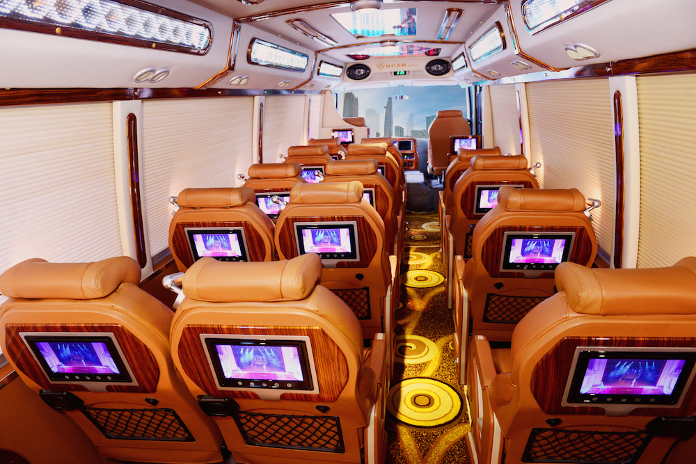 Thuê Xe Fuso Dcar Limousine 19 chỗ
