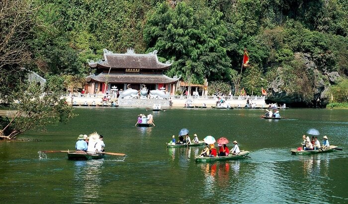 Tour lễ hội Chùa Hương 1 ngày
