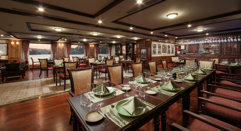 Du thuyền Heritage Bình Chuẩn Cát Bà