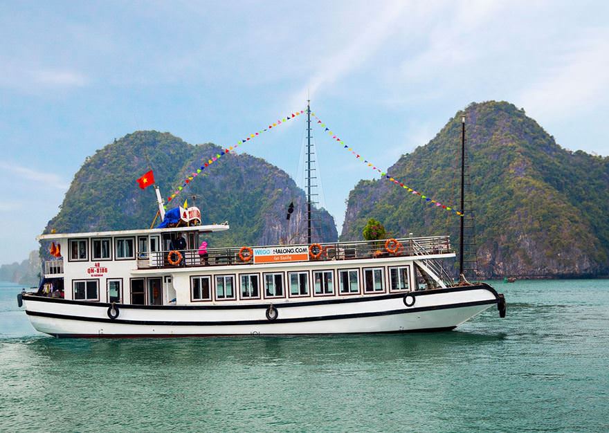Thuê tàu du lịch Hạ long tuyến 1 (4 tiếng)