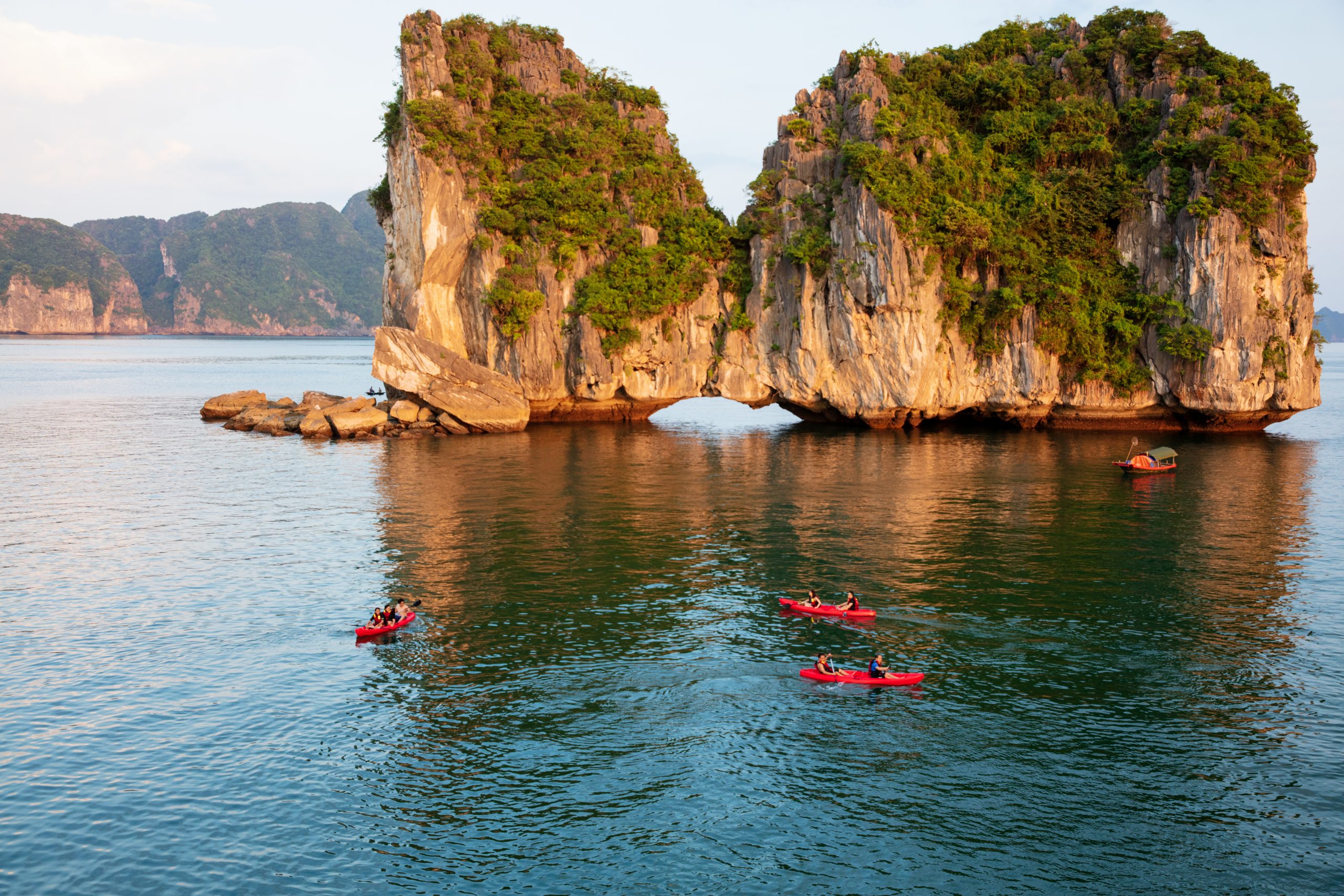 Tour vịnh Lan hạ Cát bà 1 ngày