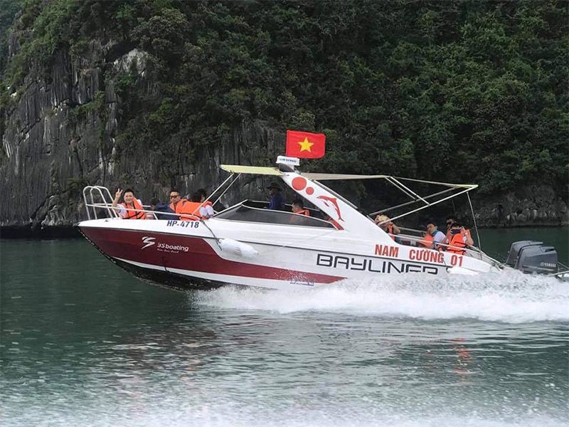 Cho thuê Cano tham quan vịnh Hạ Long